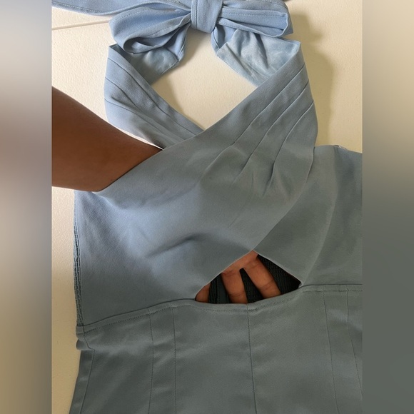 AKIRA blue romper with cutout stomach, crisscross straps, open back, sky blue M - Picture 7 of 7